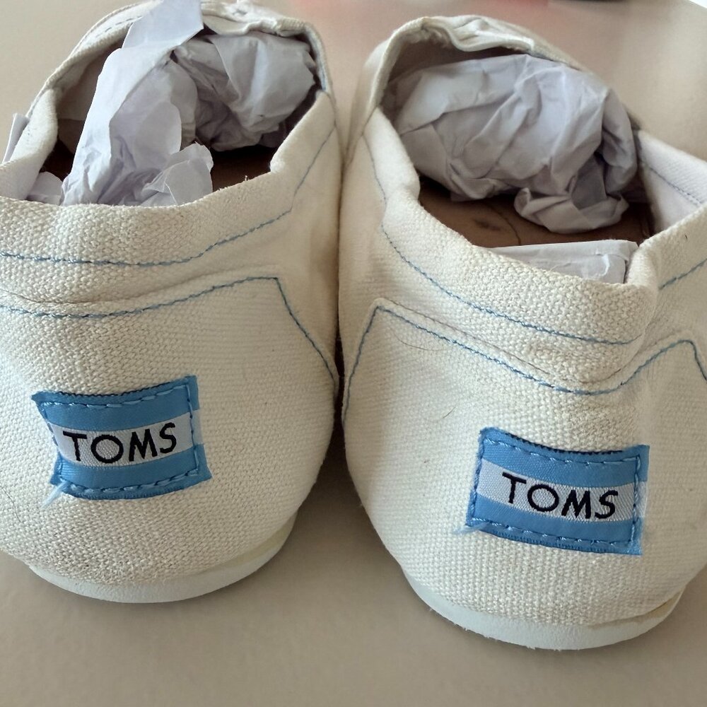 Mens Size 11 White Canvas Toms